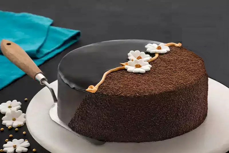Elevate Corporate Birthdays with MUUNS Dubai’s Customized Cake Gifts