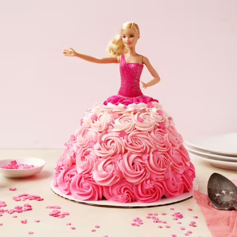 Indulge in Elegance: Muuns Cakes Presents Dubai’s Finest Barbie Doll Cakes for Girls