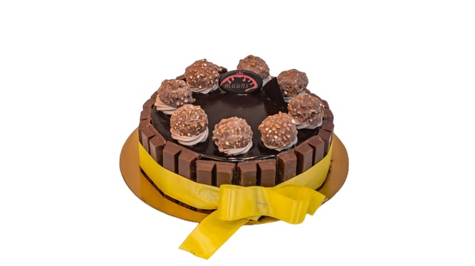 Ferrero Rocher Kitkat Chocolate Cake